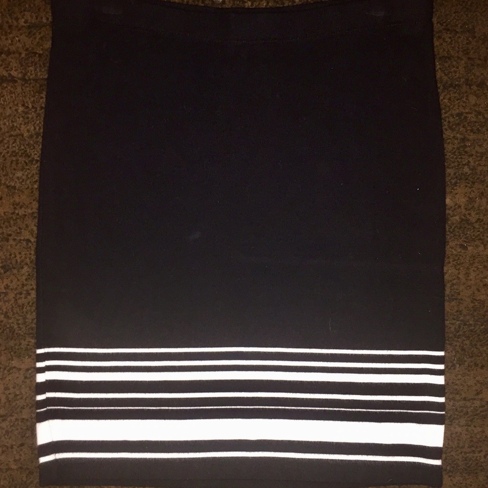 Woman's Skirt Black Max Studio size M